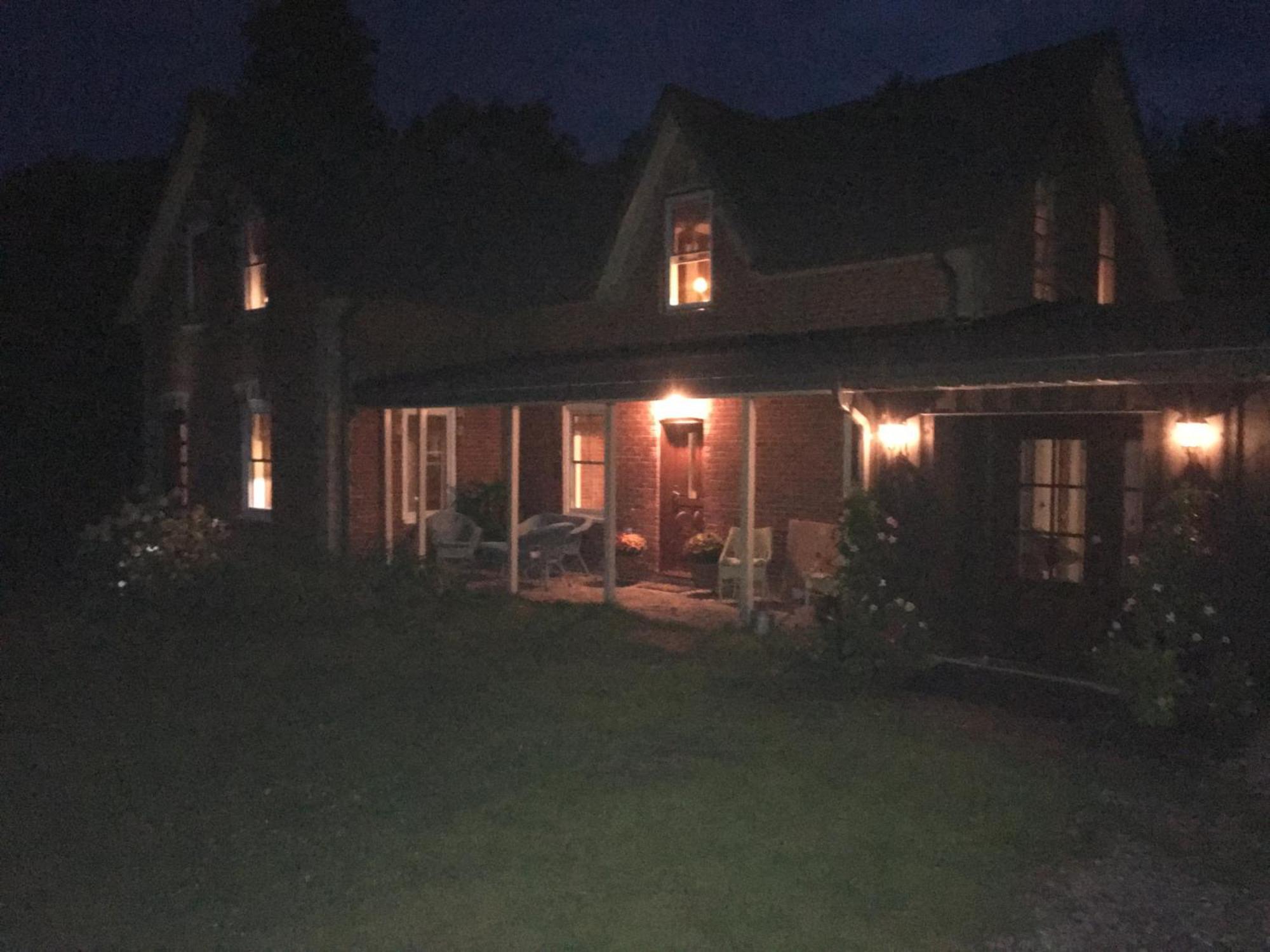 Sawyer'S Creek Bed And Breakfast Algonquin Highlands Exterior photo